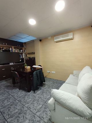 Oficina en venta en El Castell en Burjassot