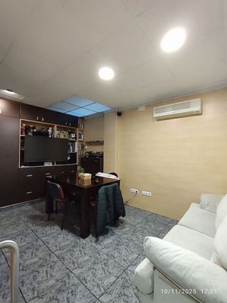 Oficina en venta en El Castell en Burjassot