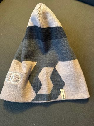 Cappello  Grigio Rosa