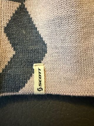 Cappello  Grigio Rosa