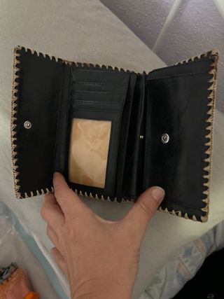 Cartera de mano bordada