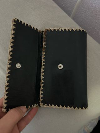 Cartera de mano bordada