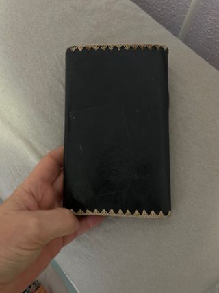 Cartera de mano bordada