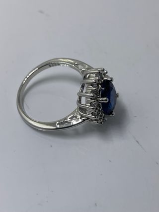 Anillo Plata con Zafiro Azul y Circonitas