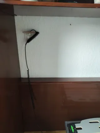 Cama eléctrica 135 con barandilla de seguridad reb