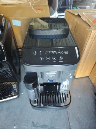 Cafetera DeLonghi Magnifica Evo