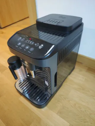 Cafetera DeLonghi Magnifica Evo