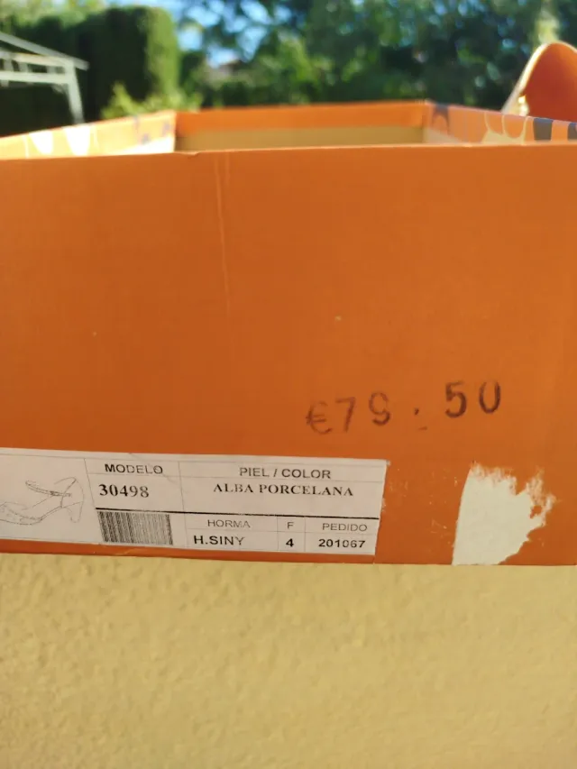 Zapatos tacón piel beige made in Spain