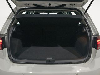 Volkswagen Golf Advance