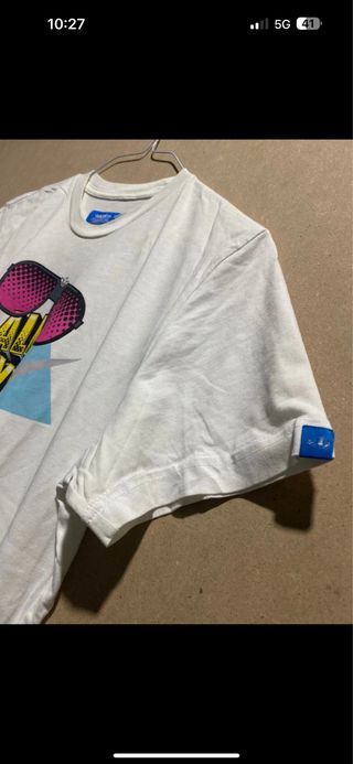 T-shirt Adidas All Eyes On My Kicks