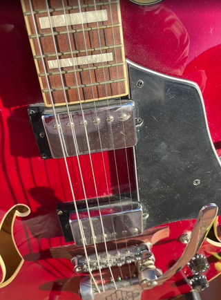 Guitarra Ibanez Roja + Funda