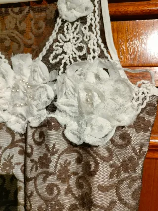 Vestido mini encaje marrón y blanco