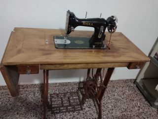 Máquina de coser antigua Singer