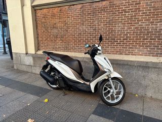 Piaggio Medley 125