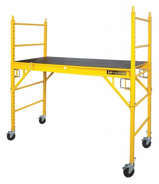 Renta de andamio metálico con ruedas