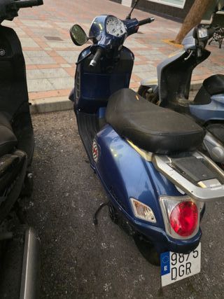 piaggio vespa 125 gt  2005