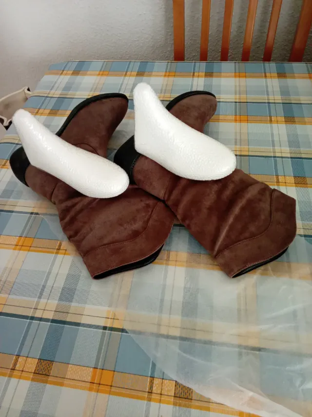 Botas de ante mujer Talla 37/38 Precio negociable