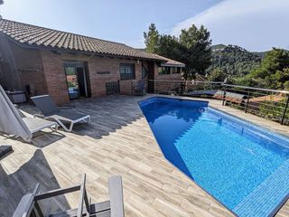Chalet en venta en Torrelles de Llobregat