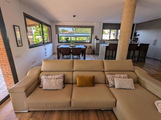 Chalet en venta en Torrelles de Llobregat