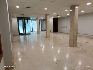 Local comercial en alquiler en Palau-solità i Plegamans