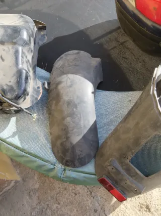 Guardabarros y portamatrículas moto