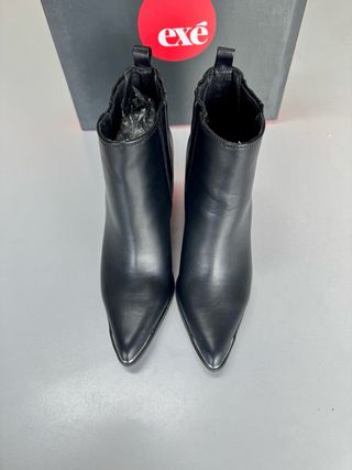 Stivaletti tacco alto punta metallo