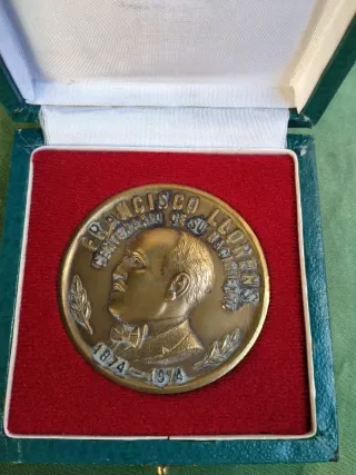 Medalla Francisco Llorens 1874-1914