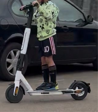 Patinete Eléctrico Reebok Blanco