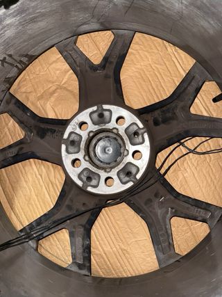 Llantas BMW 21” Originales con neumáticos Pirelli