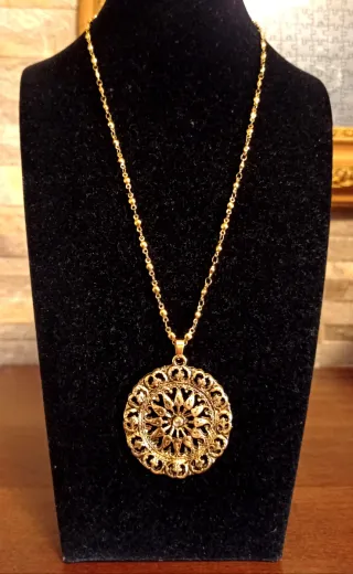 Collana con ciondolo gioiello stile Maya