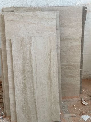 Restos Porcelánico Traventino Gold