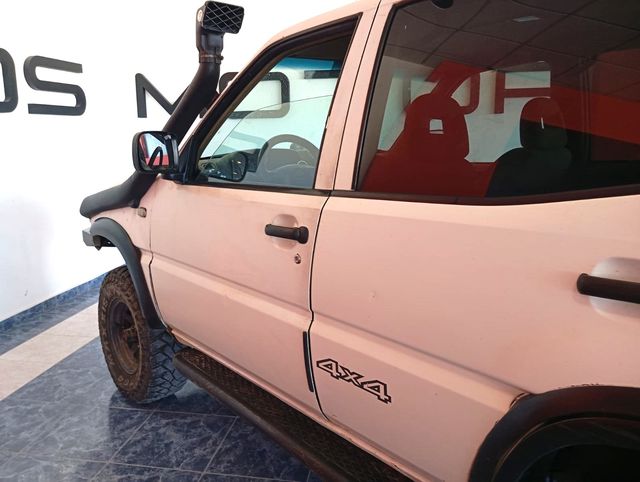 NISSAN TERRANO II 2.7TDI / 125CV Turbo 4x4 / 2000