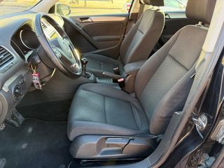 Volkswagen Golf 1.6 TDI 105 CV 5 PUERTAS