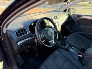 Volkswagen Golf 1.6 TDI 105 CV 5 PUERTAS
