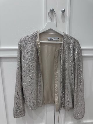 Bomber Zara lentejuelas color champán