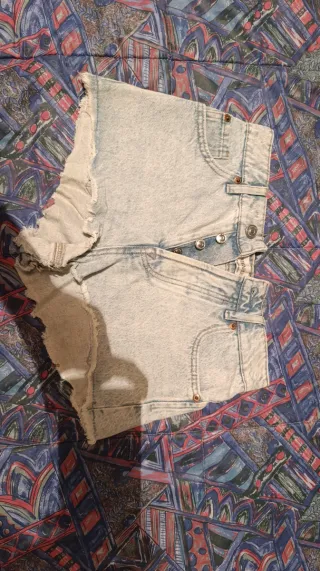 Shorts Vaqueros Desgastados