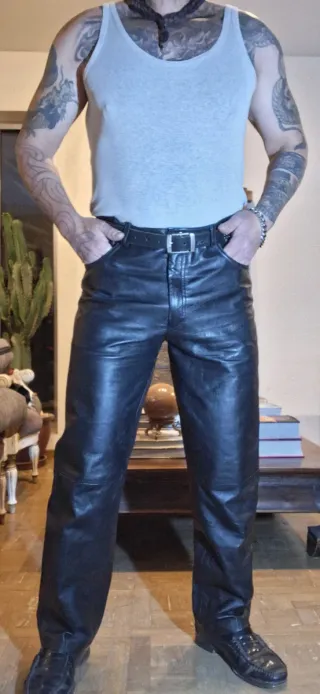 Pantalón Cuero Negro