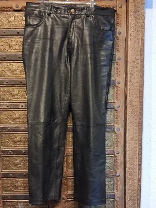 Pantalón Cuero Negro