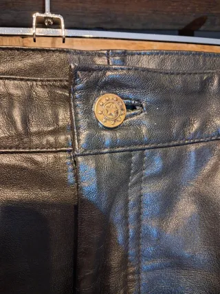 Pantalón Cuero Negro