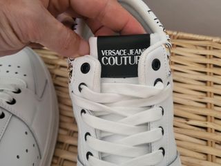 Valen 399€. A estrenar Versace zapatillas altas ce