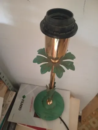 Lámpara de mesa Vintage estilo Hollywood Regency.