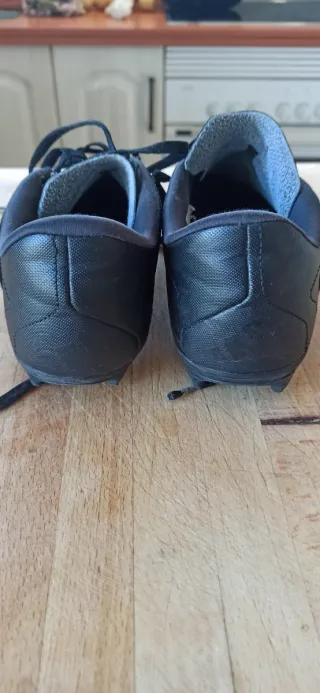 Botas de fútbol Adidas Talla 37.5