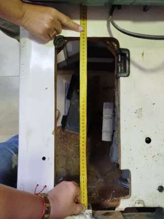 Busco bancada máquina coser industrial