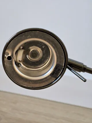 Lámpara de mesa moderna