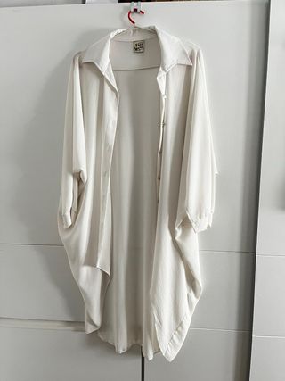 Sobrecamisa / camisa oversize blanca