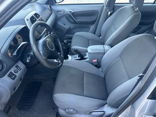 Toyota RAV4 4x4 bola de remolque