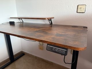 Escritorio elevable eléctrico madera y metal