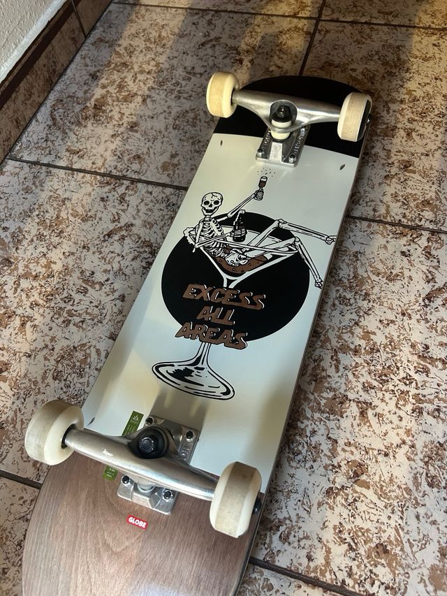 Skate Board Diseño Calavera