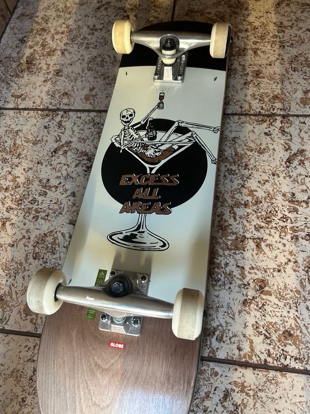 Skate Board Diseño Calavera