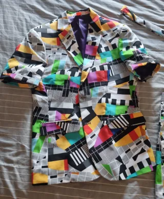 Traje de chaqueta y pantalón corto estampado